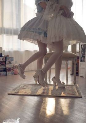 衣袖红镶边 电视剧